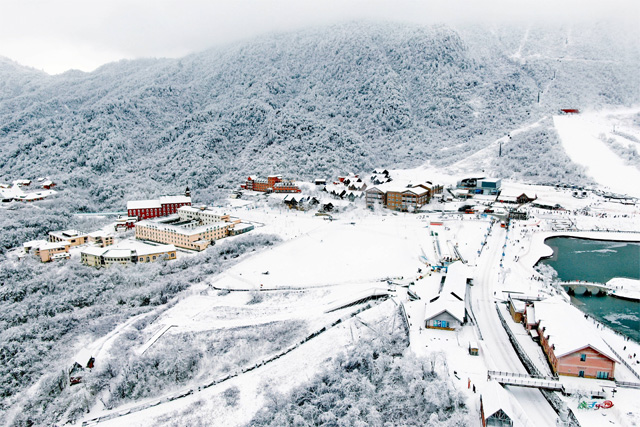 Xiling Snow Mountain